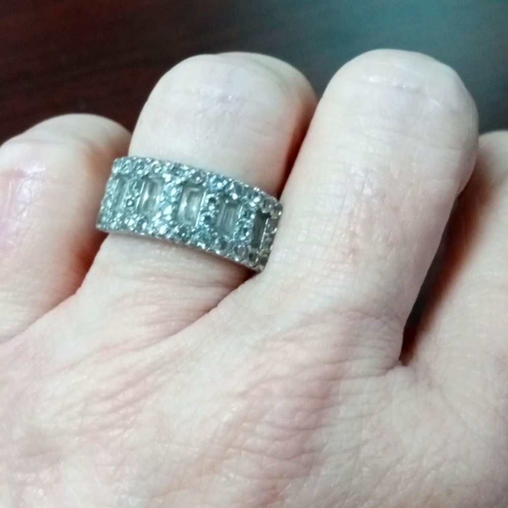 Perfect forChristmas!! STAINLESS STEEL Round & Baguette AAA CZ Ring-5-10.